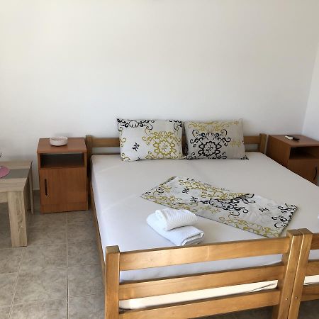 Guest House Ugljevarevic Budva Buitenkant foto