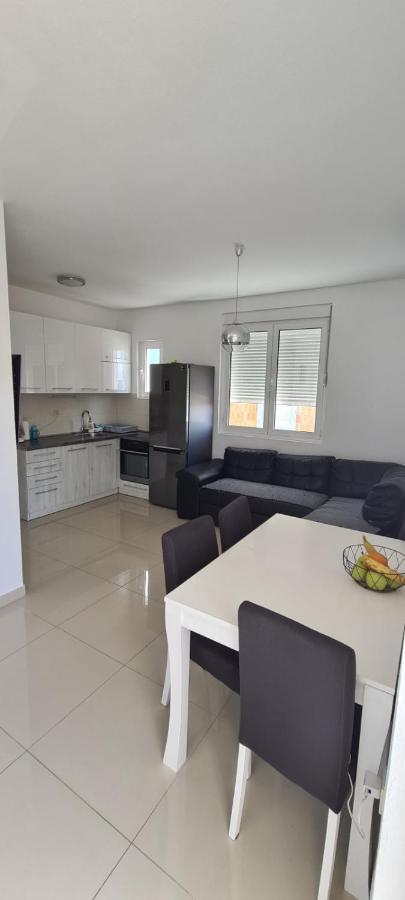 Guest House Ugljevarevic Budva Buitenkant foto