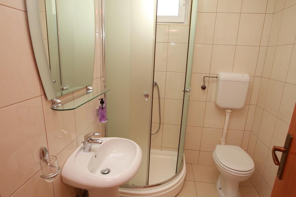Guest House Ugljevarevic Budva Kamer foto