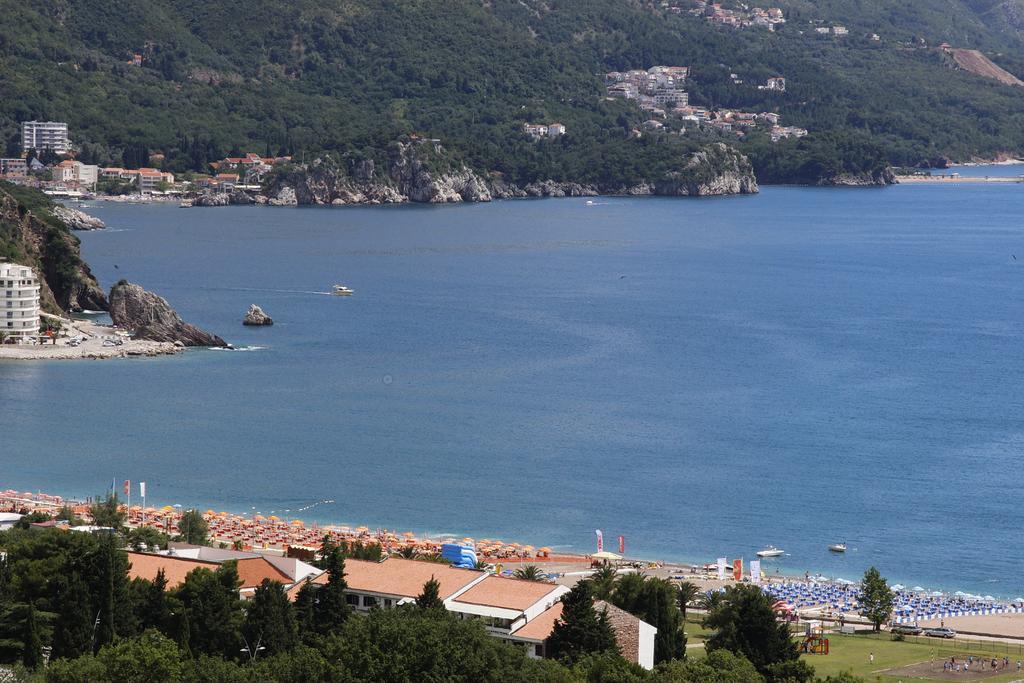 Guest House Ugljevarevic Budva Buitenkant foto