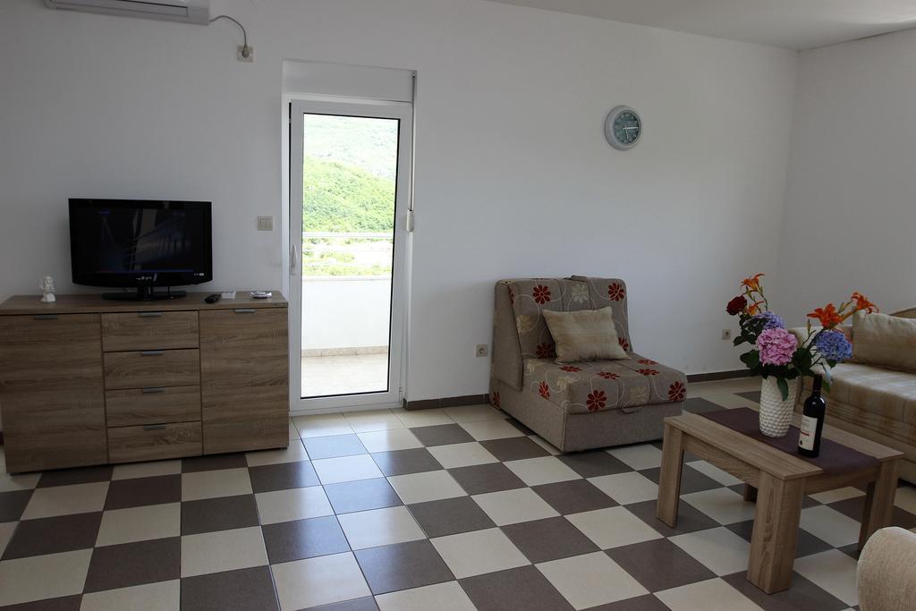 Guest House Ugljevarevic Budva Buitenkant foto