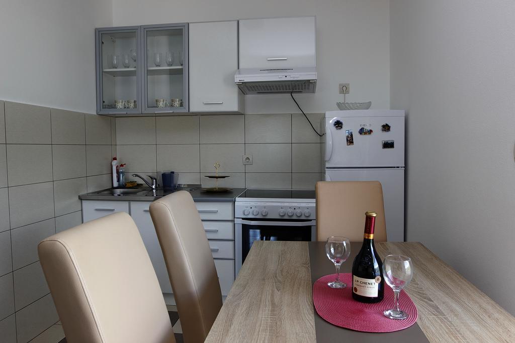 Guest House Ugljevarevic Budva Buitenkant foto