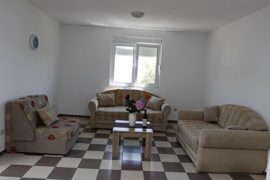 Guest House Ugljevarevic Budva Buitenkant foto