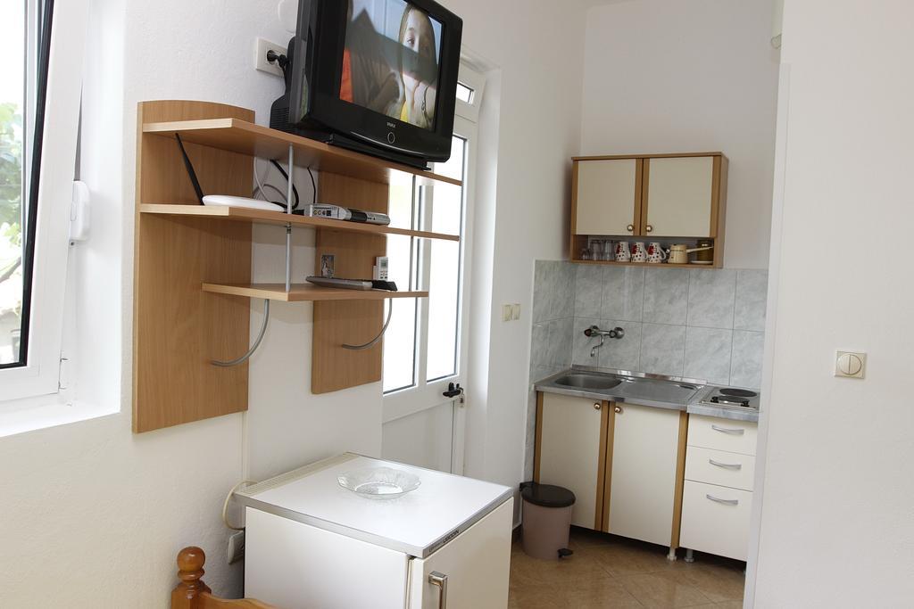 Guest House Ugljevarevic Budva Buitenkant foto