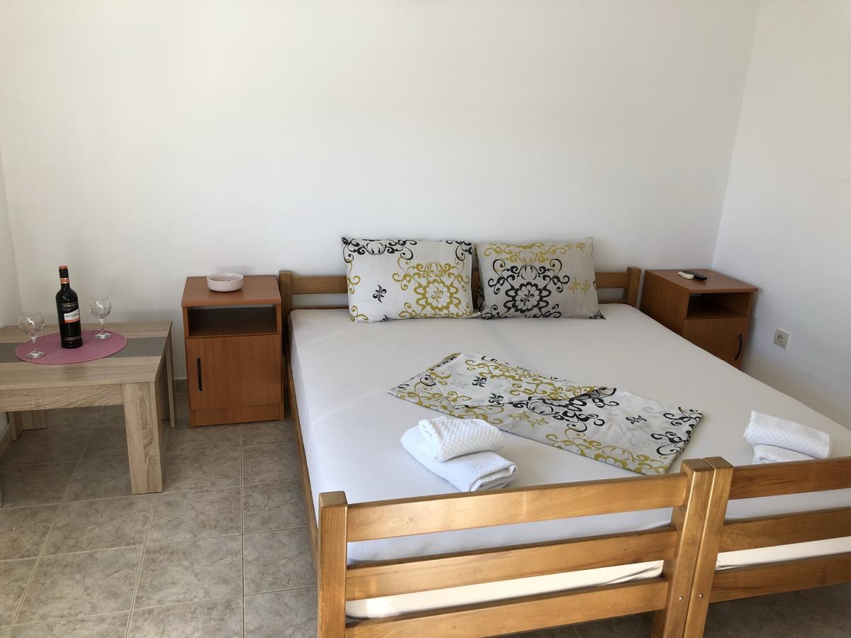 Guest House Ugljevarevic Budva Buitenkant foto
